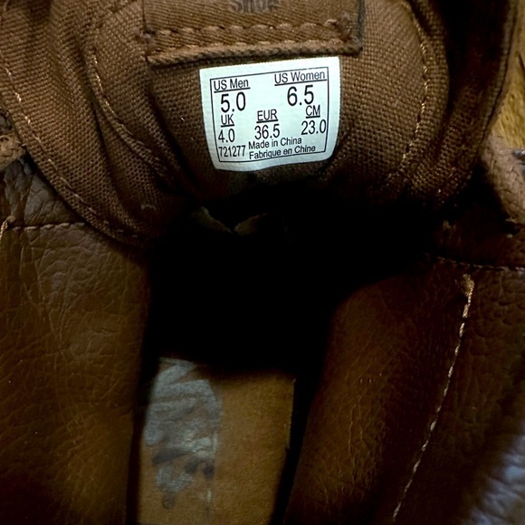 Vans Brown Suede SK8-Hi Moccasin Fringe Sneakers. Size 6.5. - Picture 9 of 11